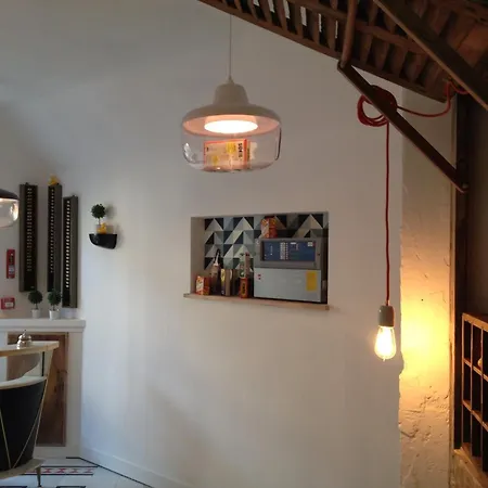 מלון De La Pinede