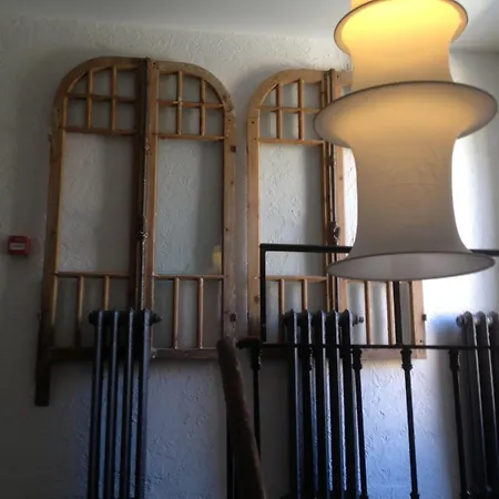 מלון De La Pinede