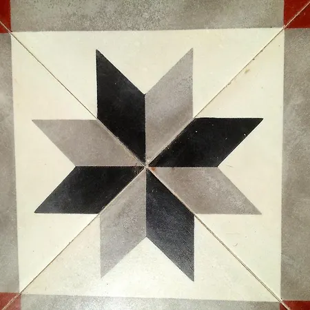 De La Pinede ז'ואן-לה-פינס